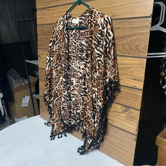 Bobbie Brooks one size swim suit coverup animal print with tassels - Picture 4 of 7